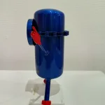Petit Minion Porsche (Cyan, œil marron, socle rectangulaire blanc) — Vincent Duchêne — vue 3